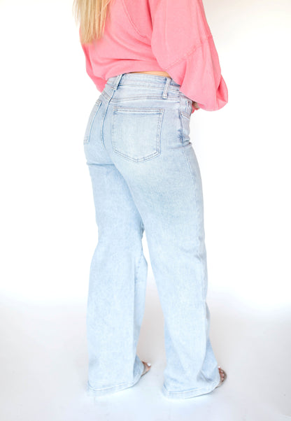 Wide Leg Romance Jeans